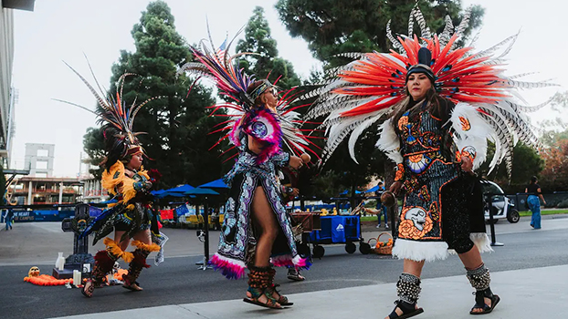 Danza Azteca Kuahkoat performance