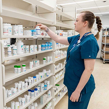 Pharmacist at UCSF Bayfront pharmacy location