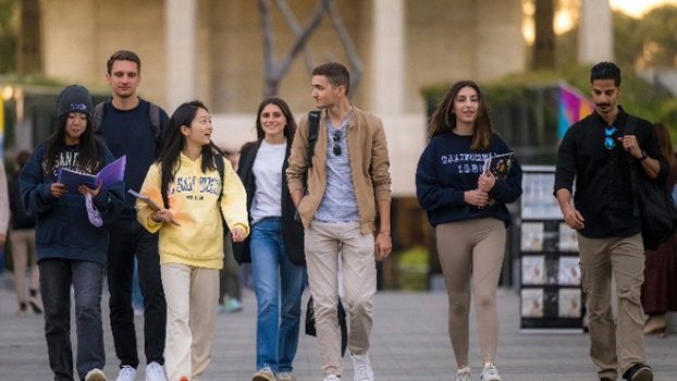 Students walking at UC San Diego