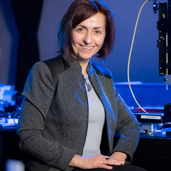 Mihaela Balu in her lab at UC Irvine