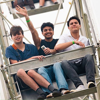UCSD students on a ferris wheel